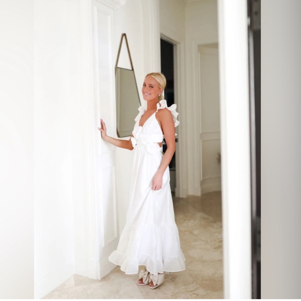 Cocolilly’s Georgia Embellished White Midi Dress